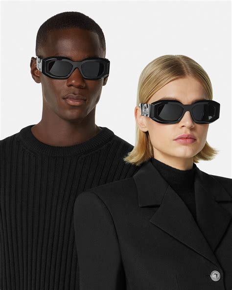 versace maxi medusa biggie sunglasses.